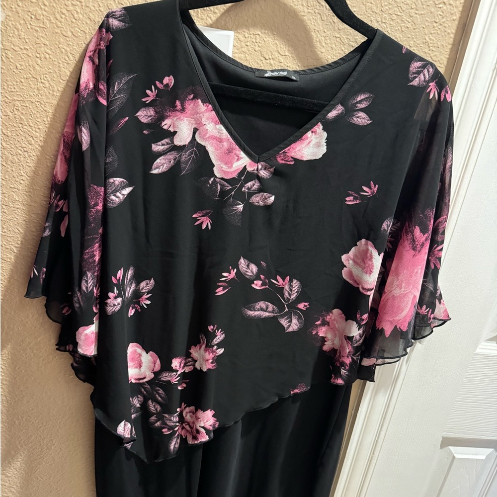 COPY - Women's V Neck Capelet Sleeve Dress